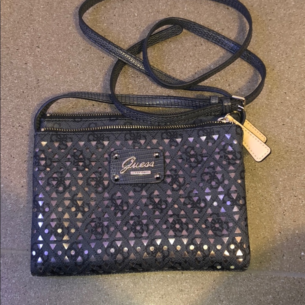 Guess Crossbody
